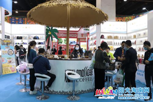 海南旅游商品精彩亮相第15屆中國義烏文旅會 黎錦技藝與入境旅游備受關注